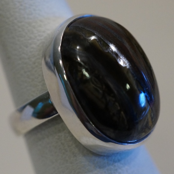 Sterling Silver (.925) Genuine Tiger Iron Ring - Picture 2 of 9